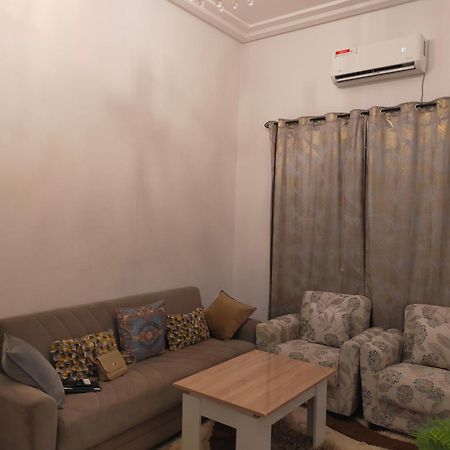 Myzo Superbe Appartement Familial Bien Situe A Marrakech Marrákes Kültér fotó